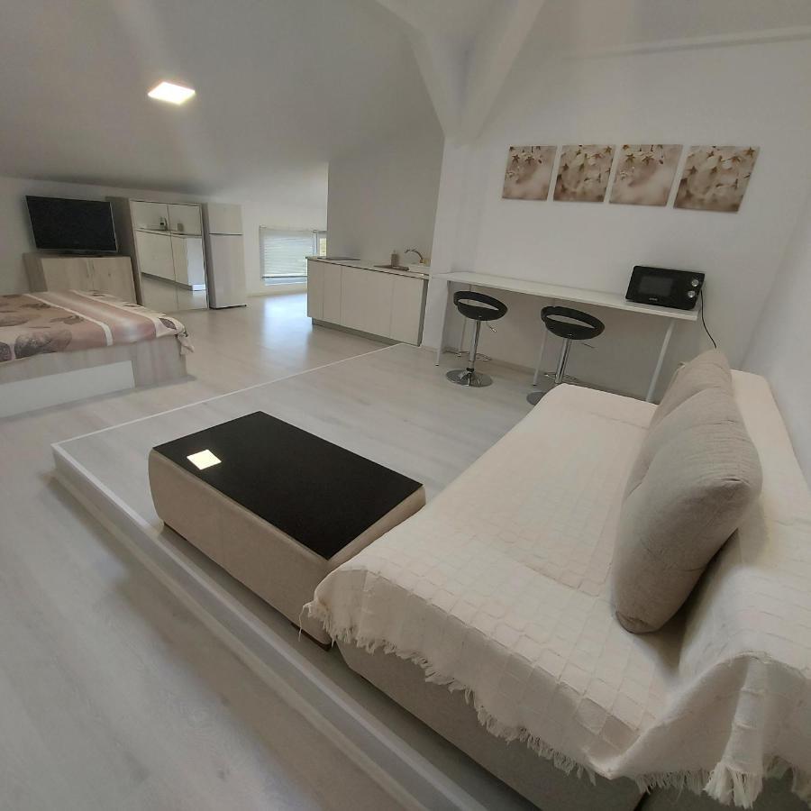 Villa Romelia - Select Apartments Vadu Eksteriør bilde